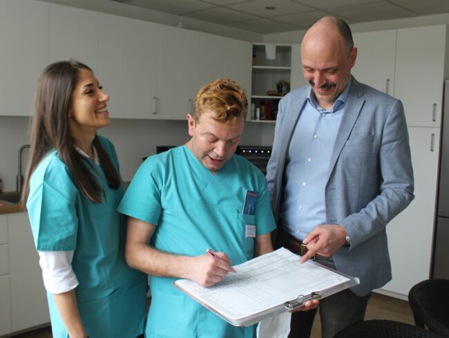Team Intensivpflege für Erwachsene - Medizin Mobil